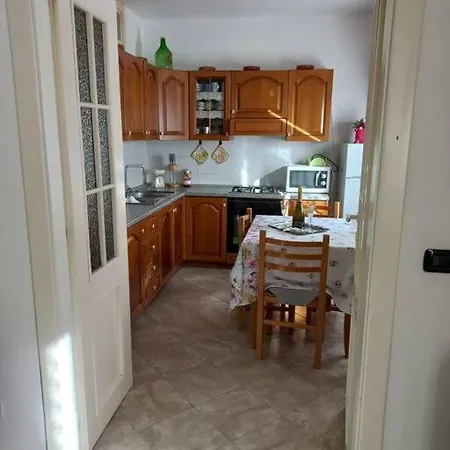 Due Passi Dalla Alghero