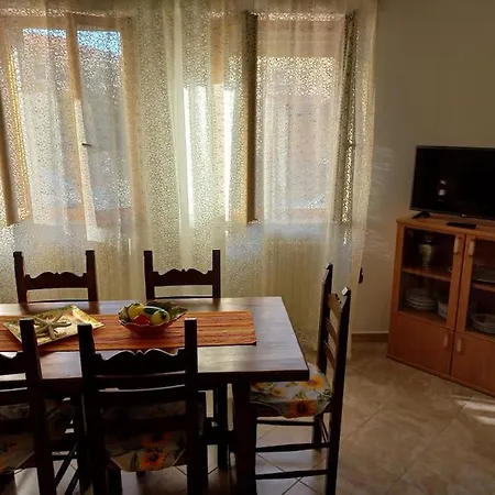 Due Passi Dalla Apartment *