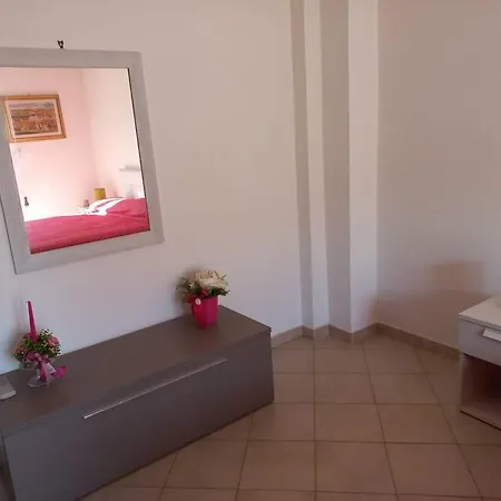 Due Passi Dalla